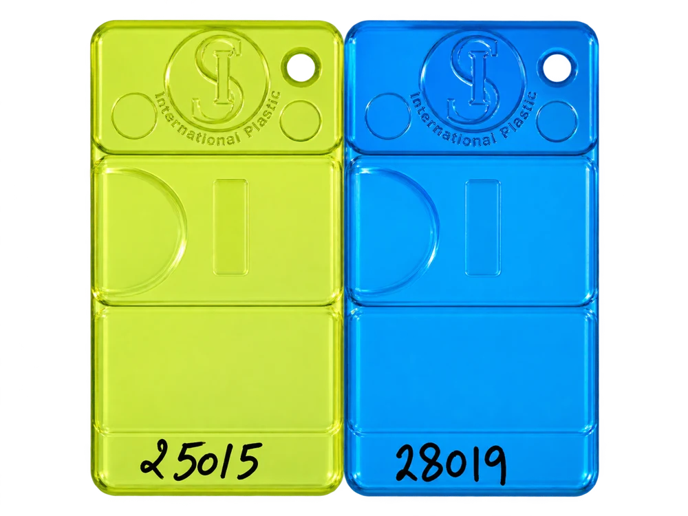 PC masterbatch samples: Lime Green — 25015, Transparent Blue — 28019